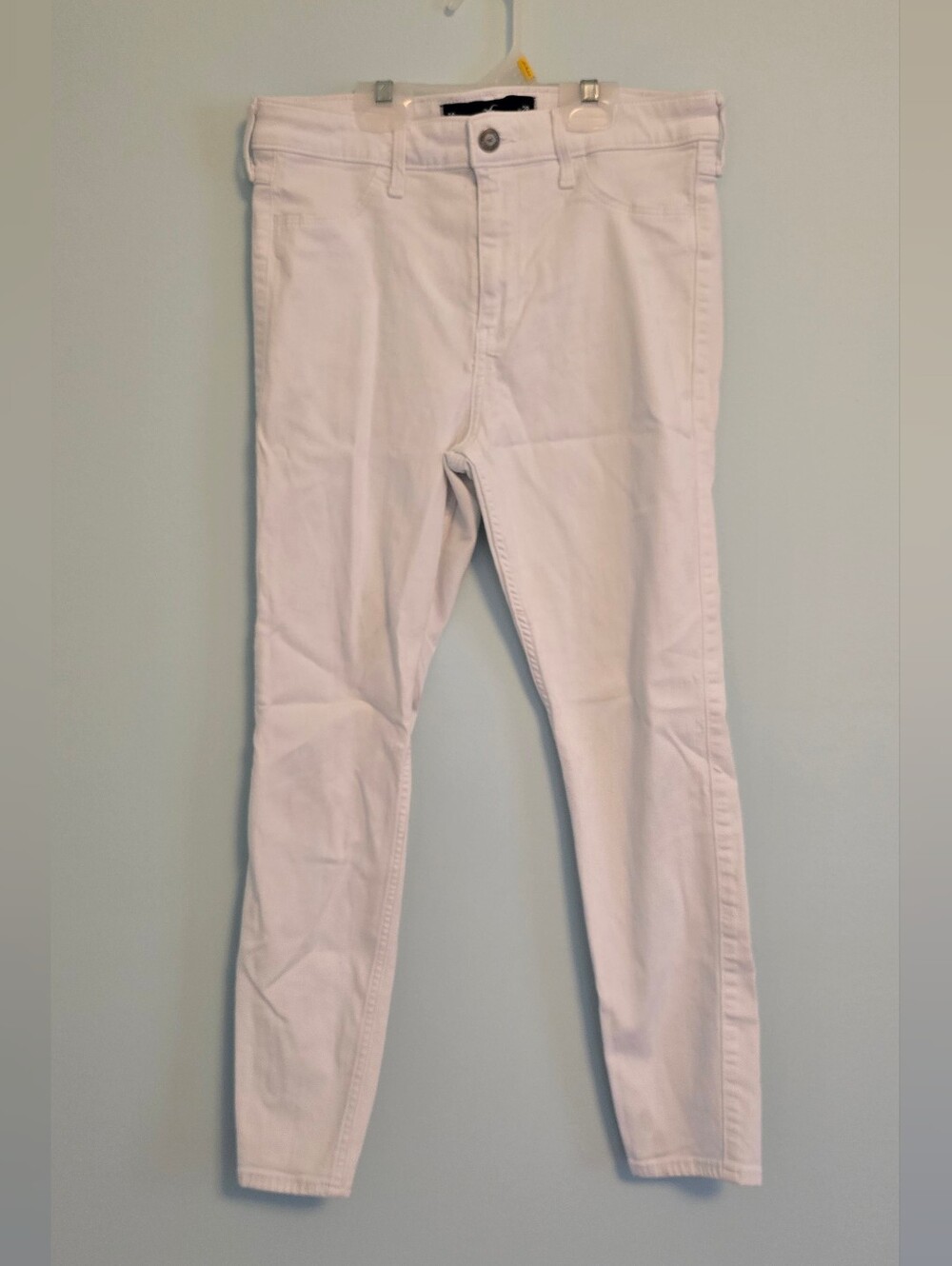 Hollister Ladies White High Rise Skinny Jeans